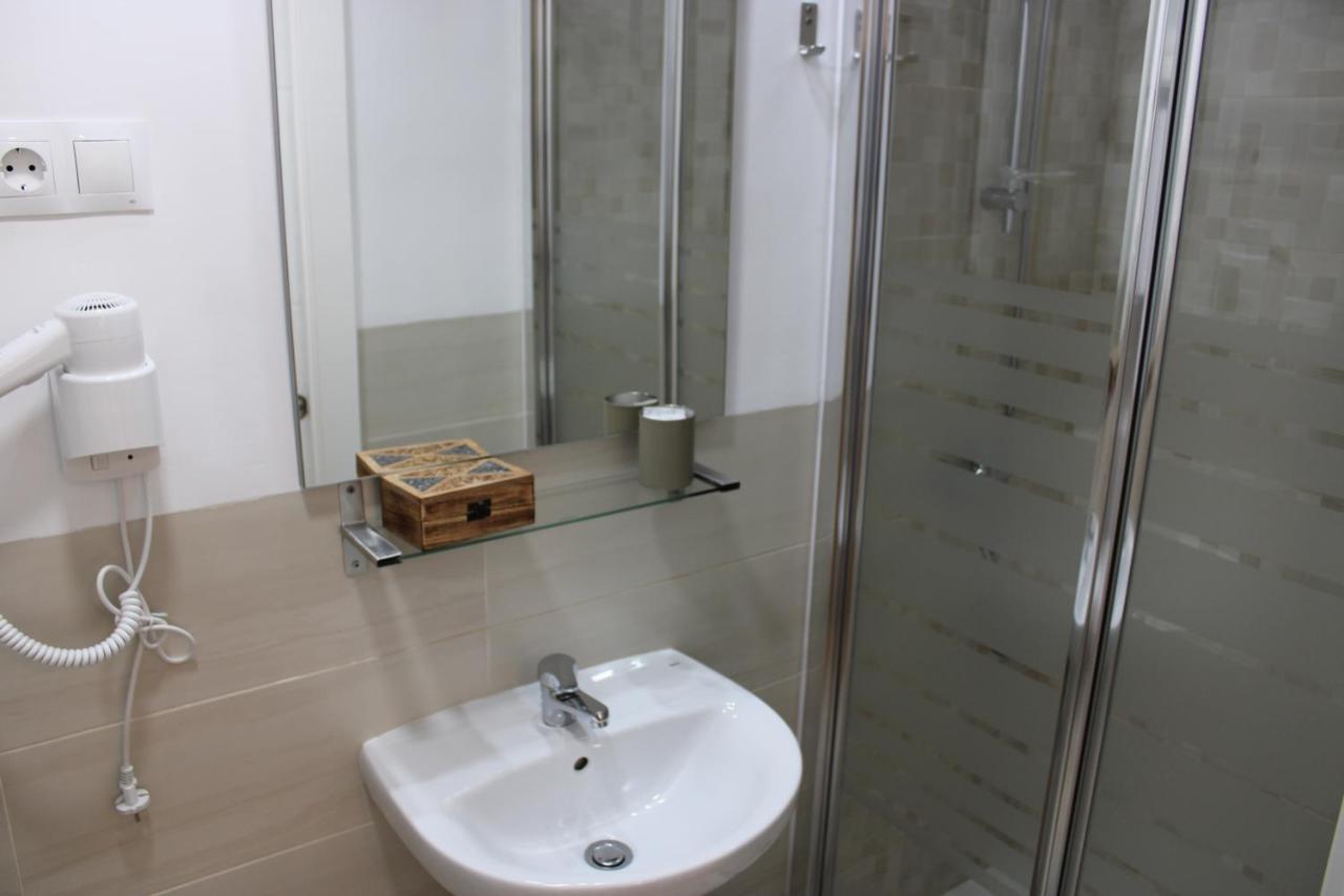 Fan Rooms Galvez Málaga Eksteriør billede