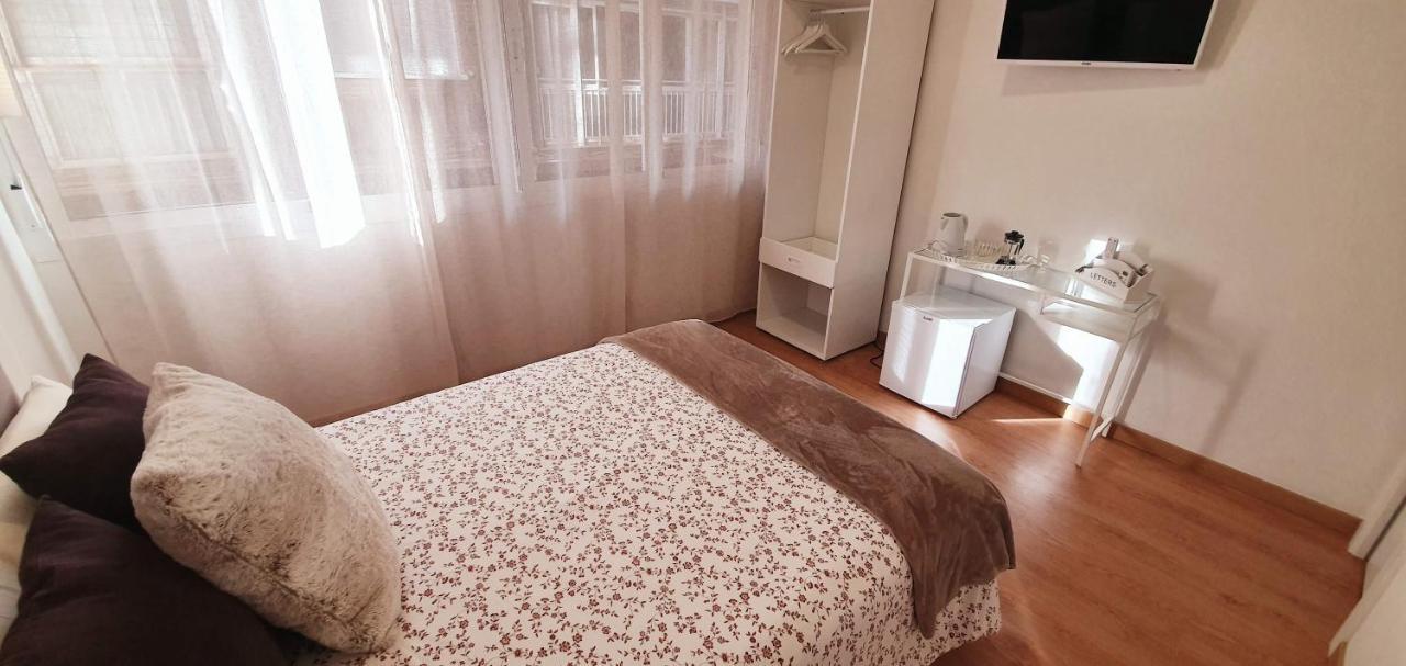 Fan Rooms Galvez Málaga Eksteriør billede