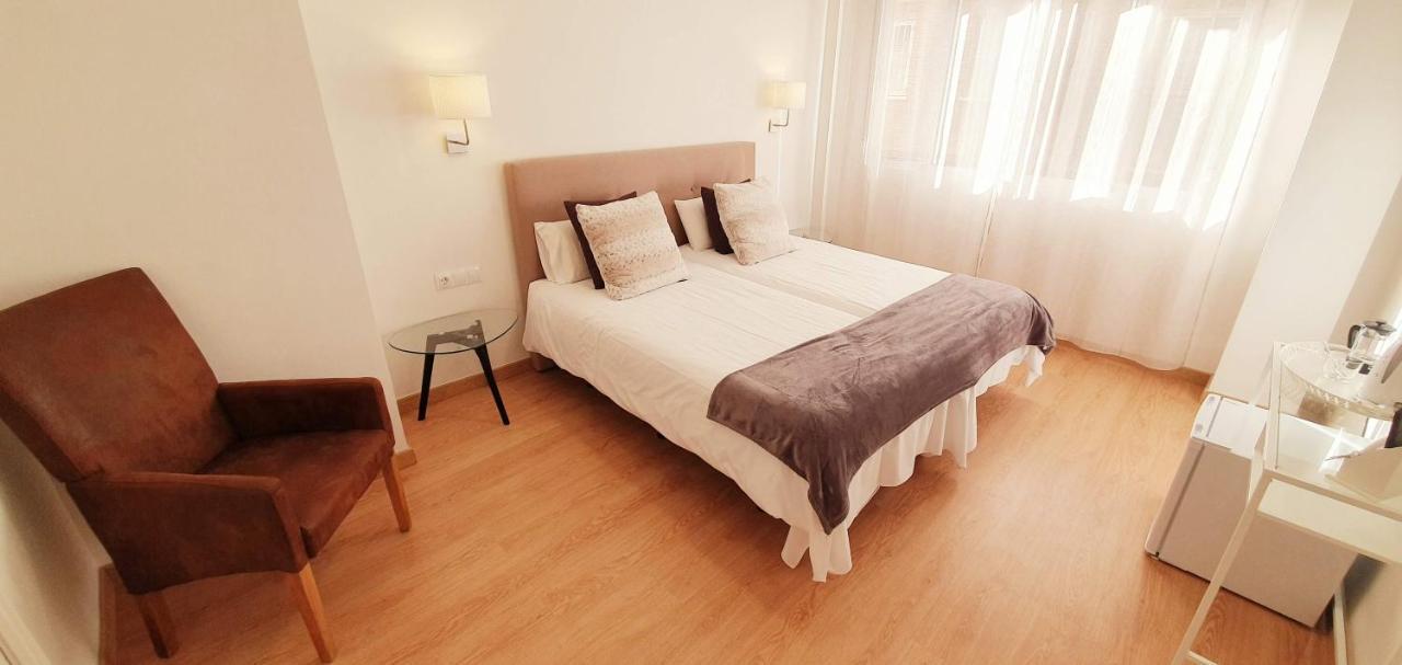 Fan Rooms Galvez Málaga Eksteriør billede